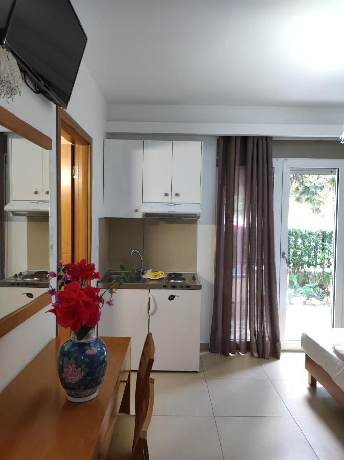 Hotel Ritsa Kamena Vourla Extérieur photo