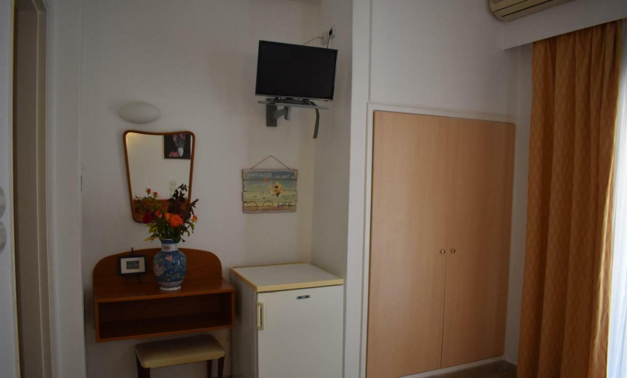 Hotel Ritsa Kamena Vourla Extérieur photo