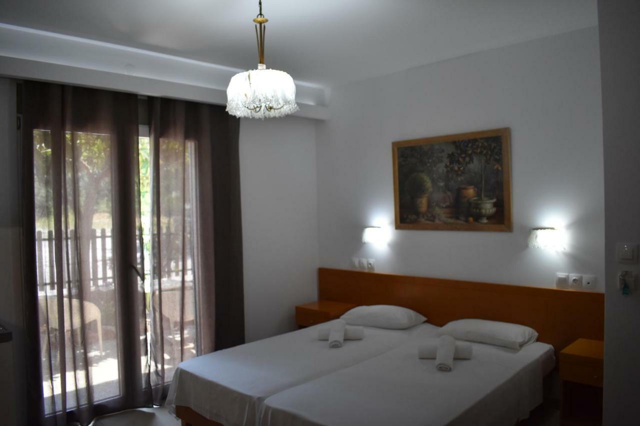 Hotel Ritsa Kamena Vourla Extérieur photo
