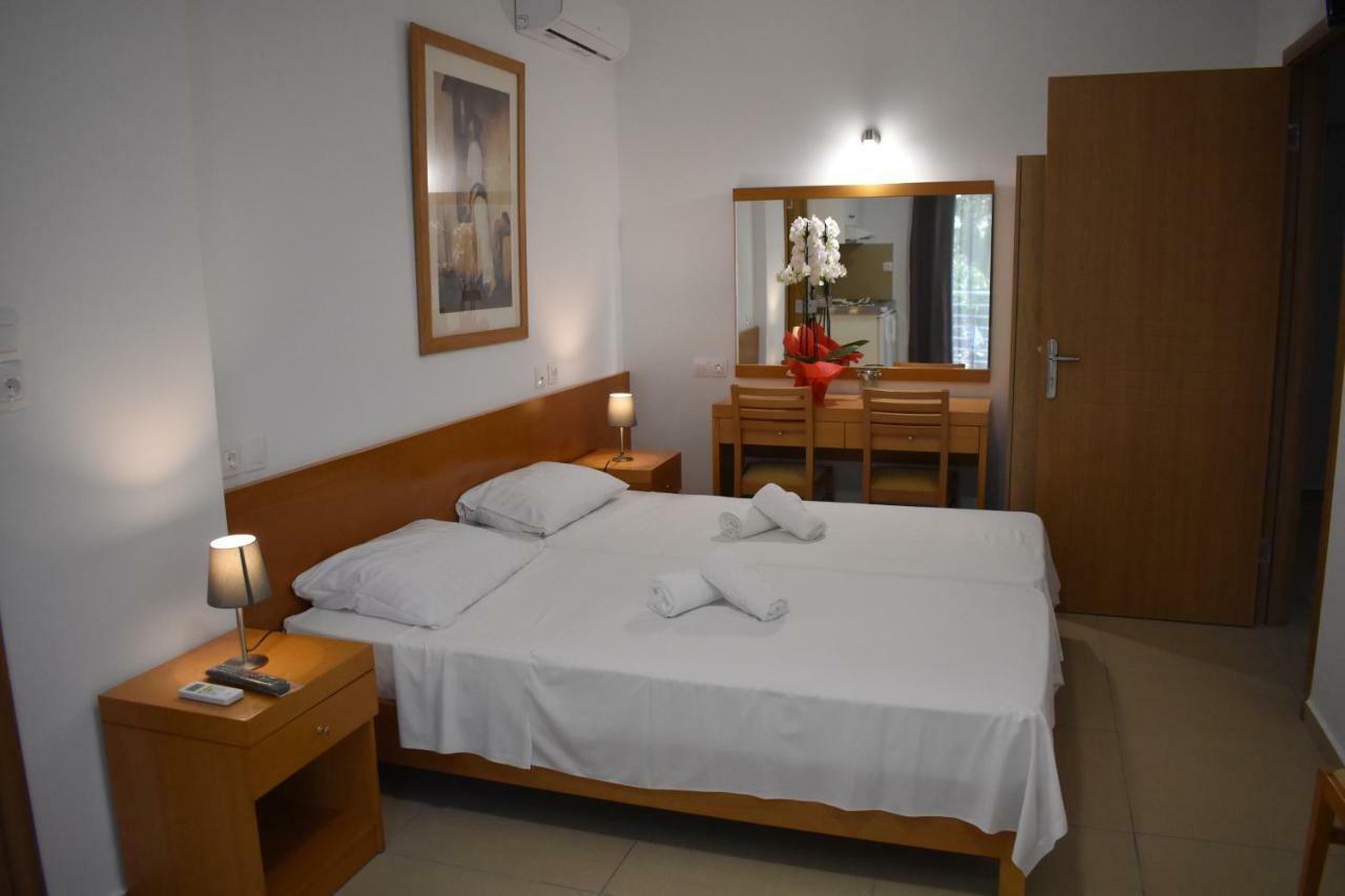 Hotel Ritsa Kamena Vourla Extérieur photo